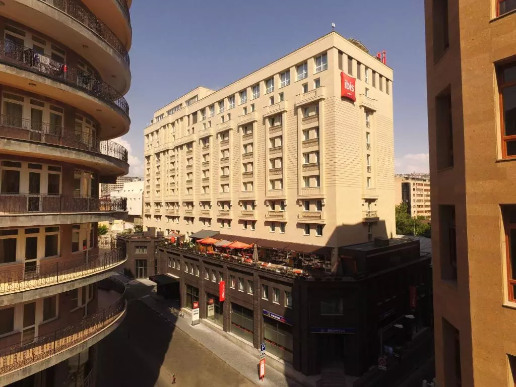 هتل ابیس ایروان