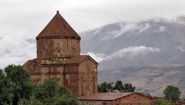 راهنمای سفر به وان